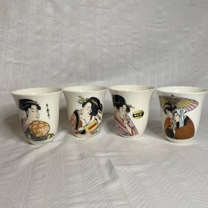 Set of 4 Geisha Utsuwa Japan porcelain tea cups.